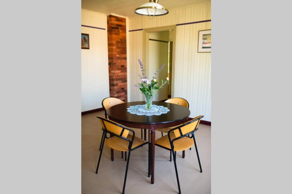 Livi Avat Appartement Ikla Buitenkant foto