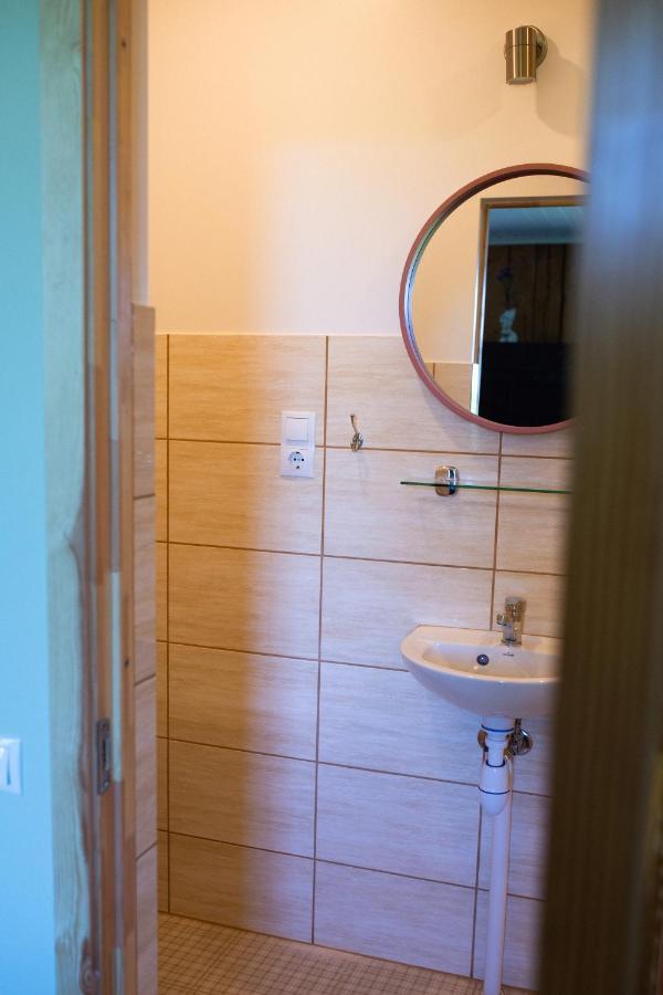 Livi Avat Appartement Ikla Buitenkant foto