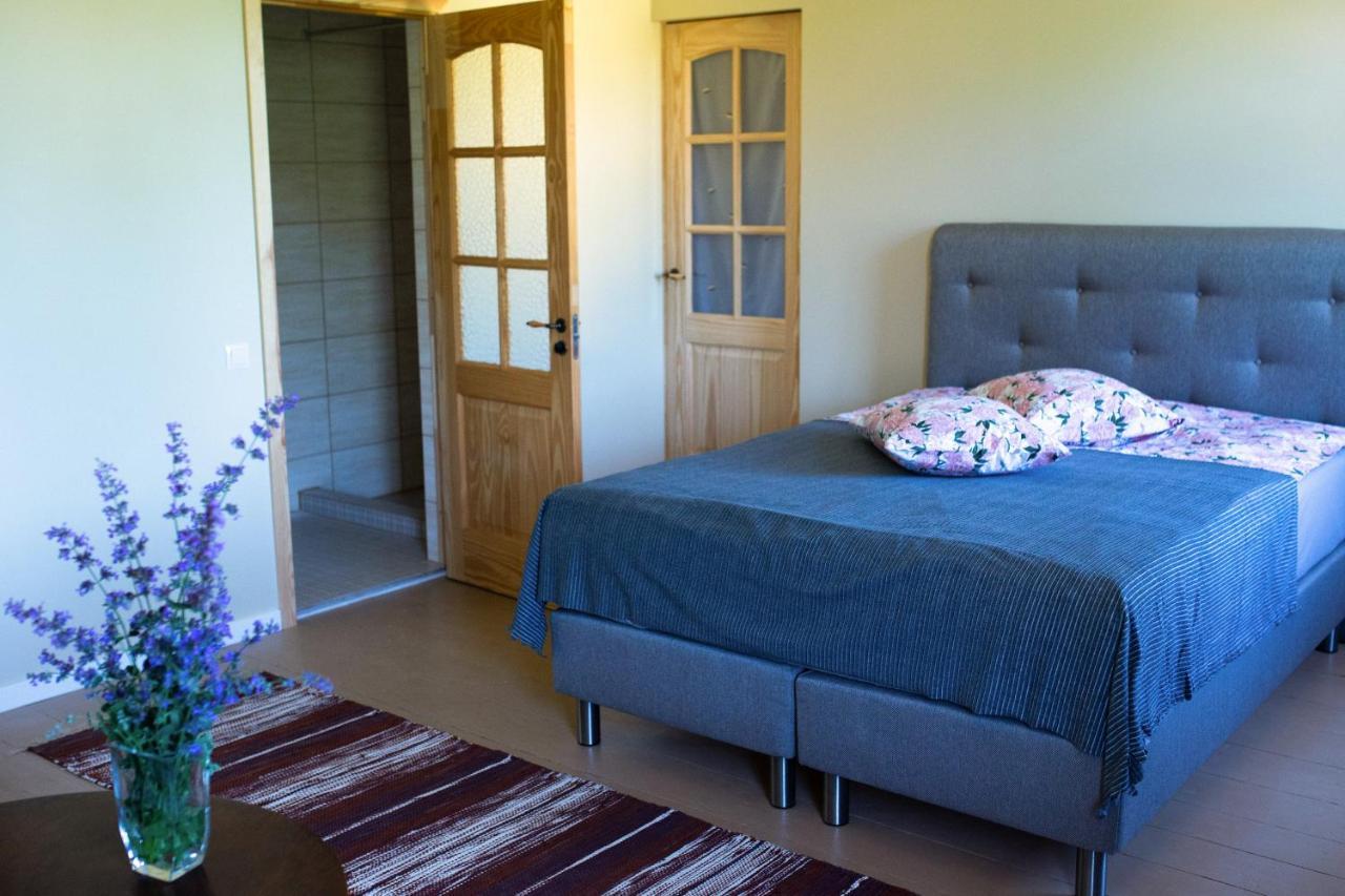 Livi Avat Appartement Ikla Buitenkant foto