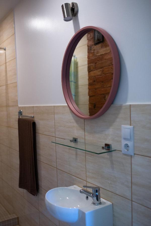 Livi Avat Appartement Ikla Buitenkant foto